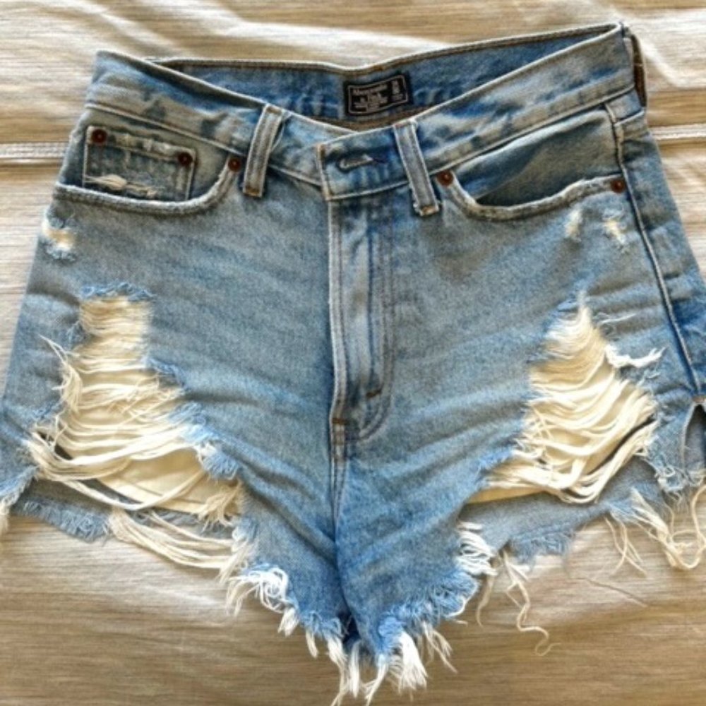 NEW Abercrombie & Fitch Annie High Rise Denim Shorts size 24